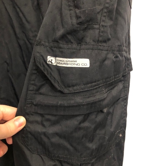 - Youth Black Ski Pants. Ripzone XL - Picture 5 of 9